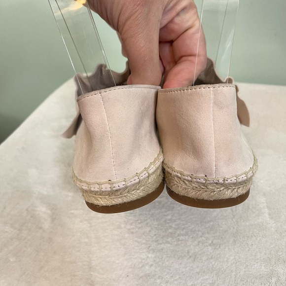 Michael Kors Women's Cream Slip On Suede Round Toe Espadrille Loafers Size 6 - Picture 9 of 12